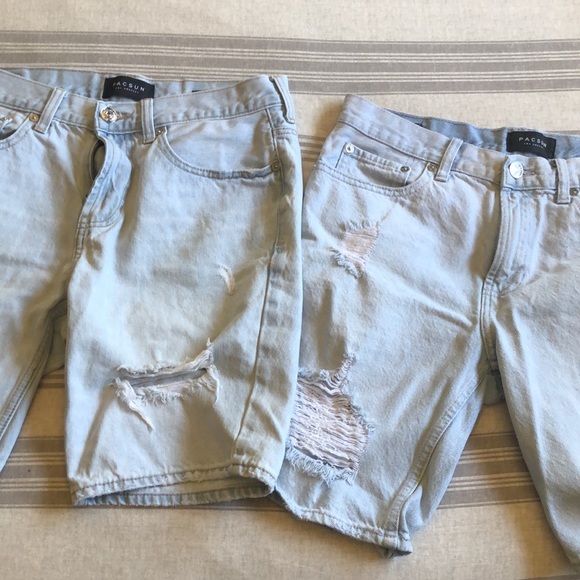 Ripped jean shorts - Picture 3 of 3